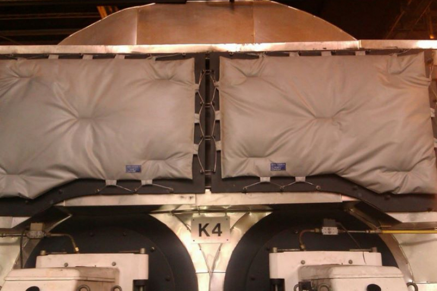 Cazan de abur izolat cu jacheta detasabila