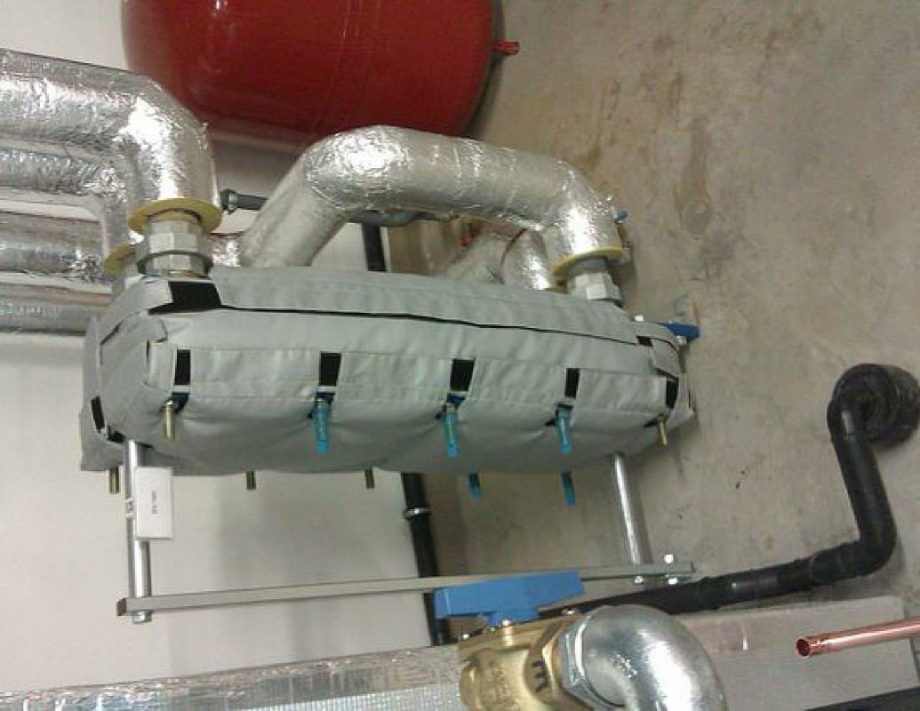 Schimbator de caldură echipat cu jachetă de izolare (3)