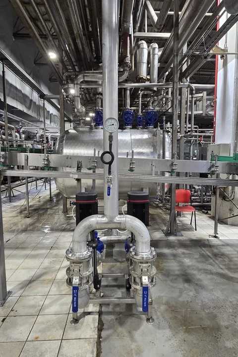 Instalație de recuperare a condensului într-un circuit închis, înainte de izolarea termică